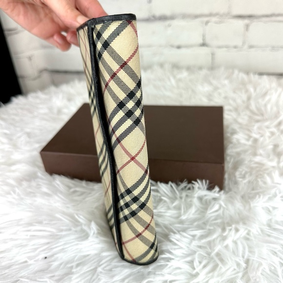 Burberry long wallet *READ* - Picture 4 of 15